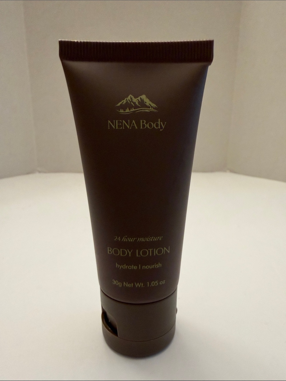 💕5/25💕Nena Body Hydrating Body Lotion 1.05 oz